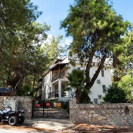 2br In Oeluedeniz With Large Pool In Quiet Area * Fethiye