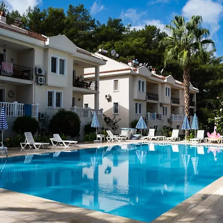 Stylish 2Br Apartment In Oeluedeniz By The Forest With Pool Lägenhet *