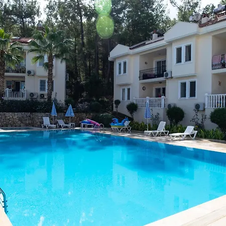 Stylish 2Br Apartment In Oeluedeniz By The Forest With Pool Lägenhet