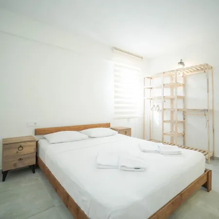 Stylish 2Br Apartment In Oeluedeniz By The Forest With Pool Lägenhet