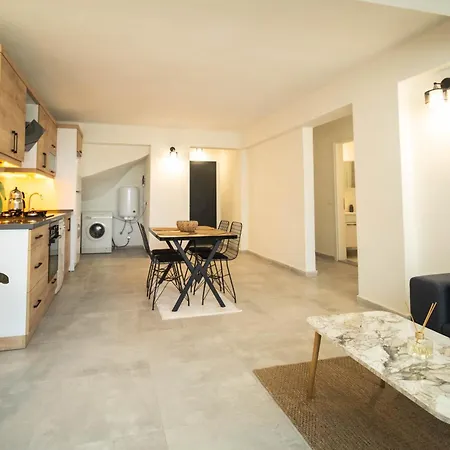 아파트 Stylish 2br In Oeluedeniz By The Forest With Pool *