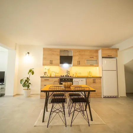 Stylish 2Br Apartment In Oeluedeniz By The Forest With Pool Lägenhet