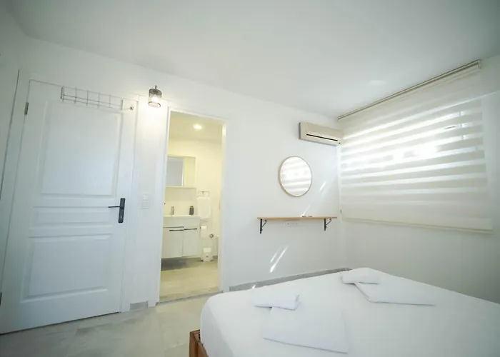 2br In Oludeniz With Pool In Quiet Area Фетхие