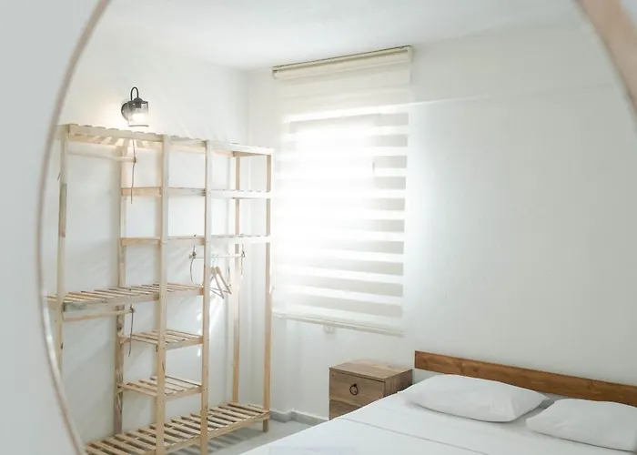 Stylish 2br In Oeluedeniz By The Forest With Pool フェティエ