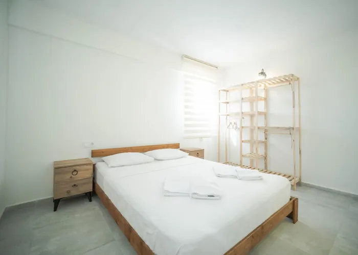 Stylish 2br In Oeluedeniz By The Forest With Pool アパート