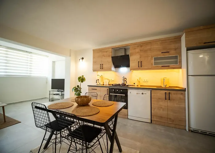 2br In Oludeniz With Pool In Quiet Area Апартаменты *